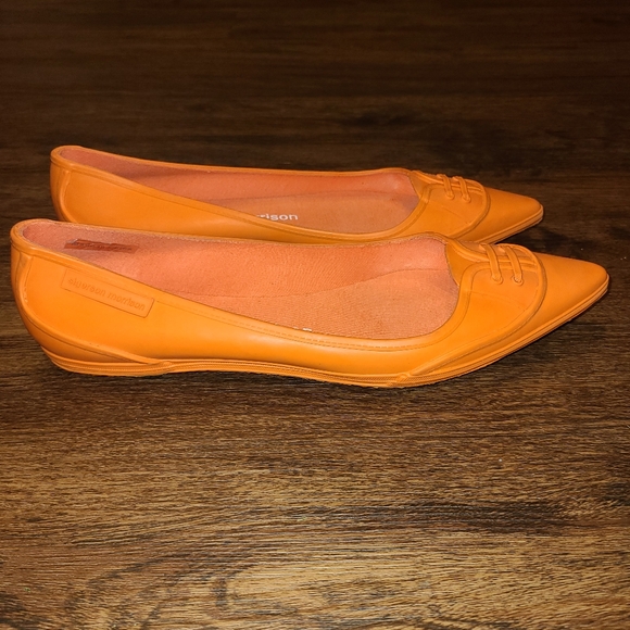 Sigerson Morrison Orange Rain or Shine Rubber Pointed Toe Shoes Flats 10 - Picture 2 of 6